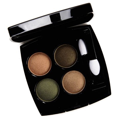 chanel blurry green eyeshadow quad